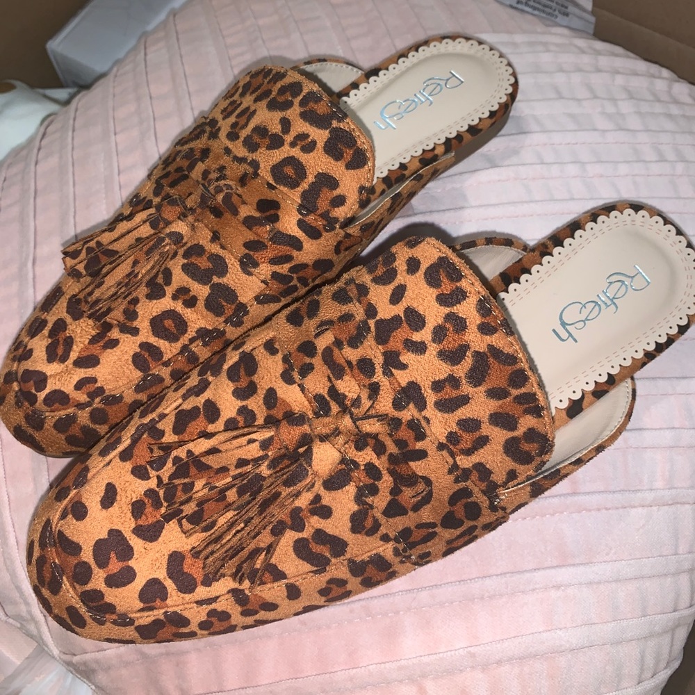 Leopard mules